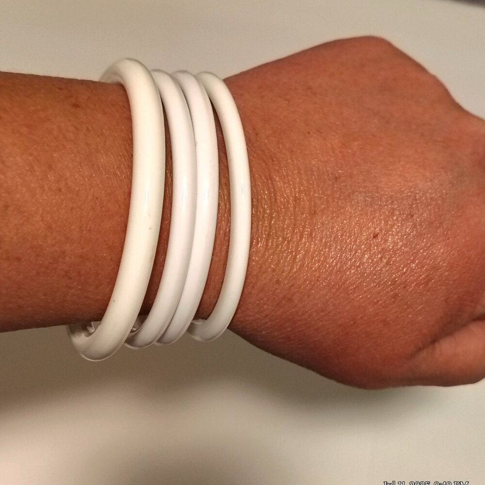 White & Blue‎ Mixed Media Acrylic & Metal Bangle Bracelets - Vintage Style Beach